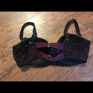 Only worn once women’s bikini top